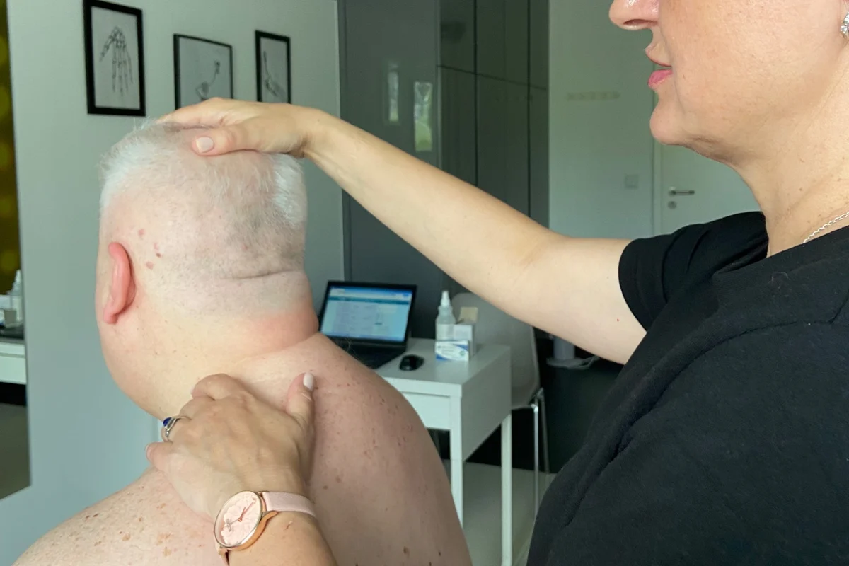 Pacchetto di terapia olistica - agopuntura, taping e osteopatia in un'unica visita